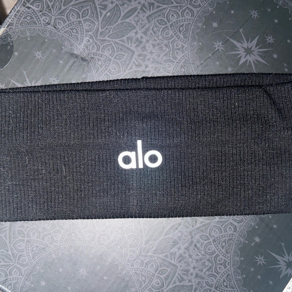 Alo reflective headband